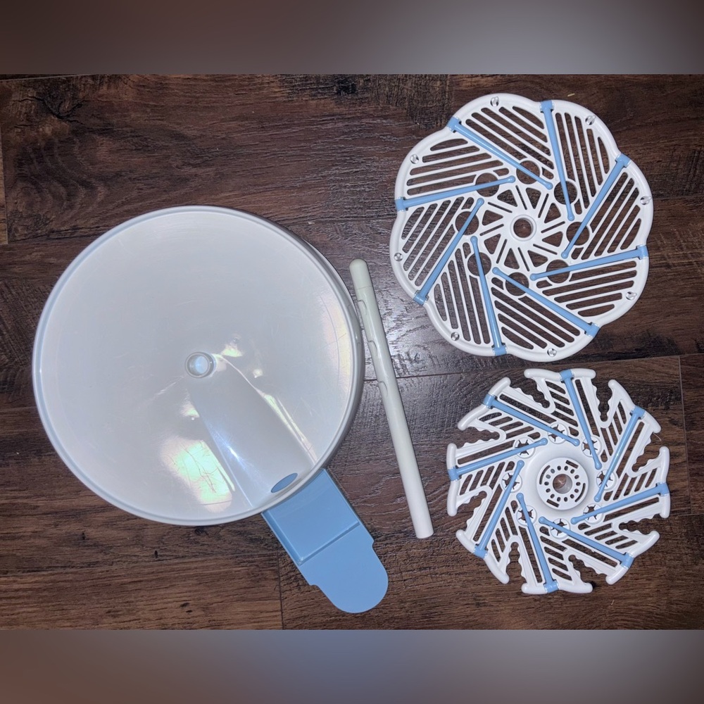 Munchkin Bottle & Accessories Drying Rack - Picture 11 of 11